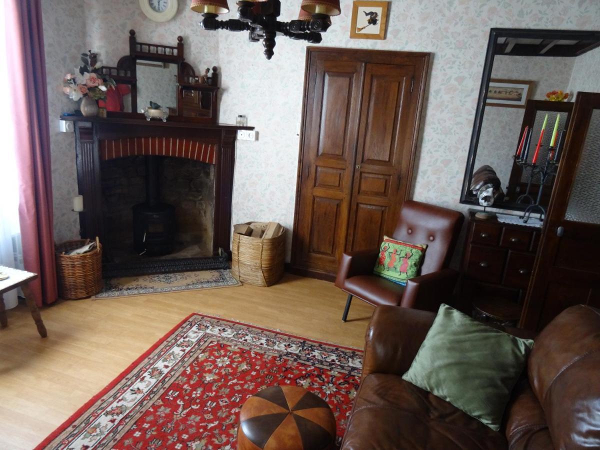 Charming French Cottage-Gite In The Heart Of Quiet Gorron Eksteriør billede